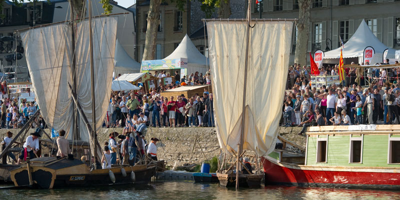 stand-caisse-Epargne-loire-centre-festival-loire