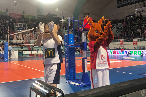 La Mascotte lors du match parrainé du TVB