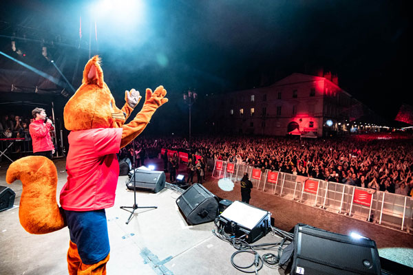 tour-vibration-2019-caisse-epargne-loire-centre-mascotte